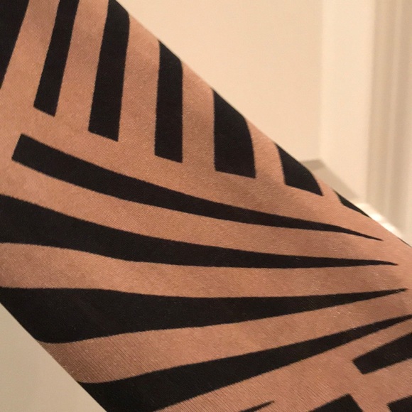 Wrap dress - Picture 3 of 4